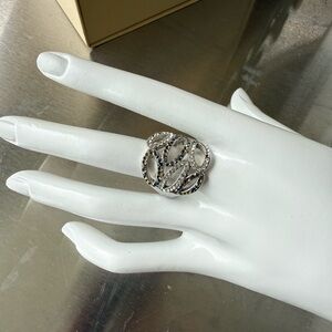 Touchstone Elegant Silver Women's Ring